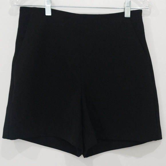 Ann Taylor Pants - Ann Taylor high rise black Shorts size 4